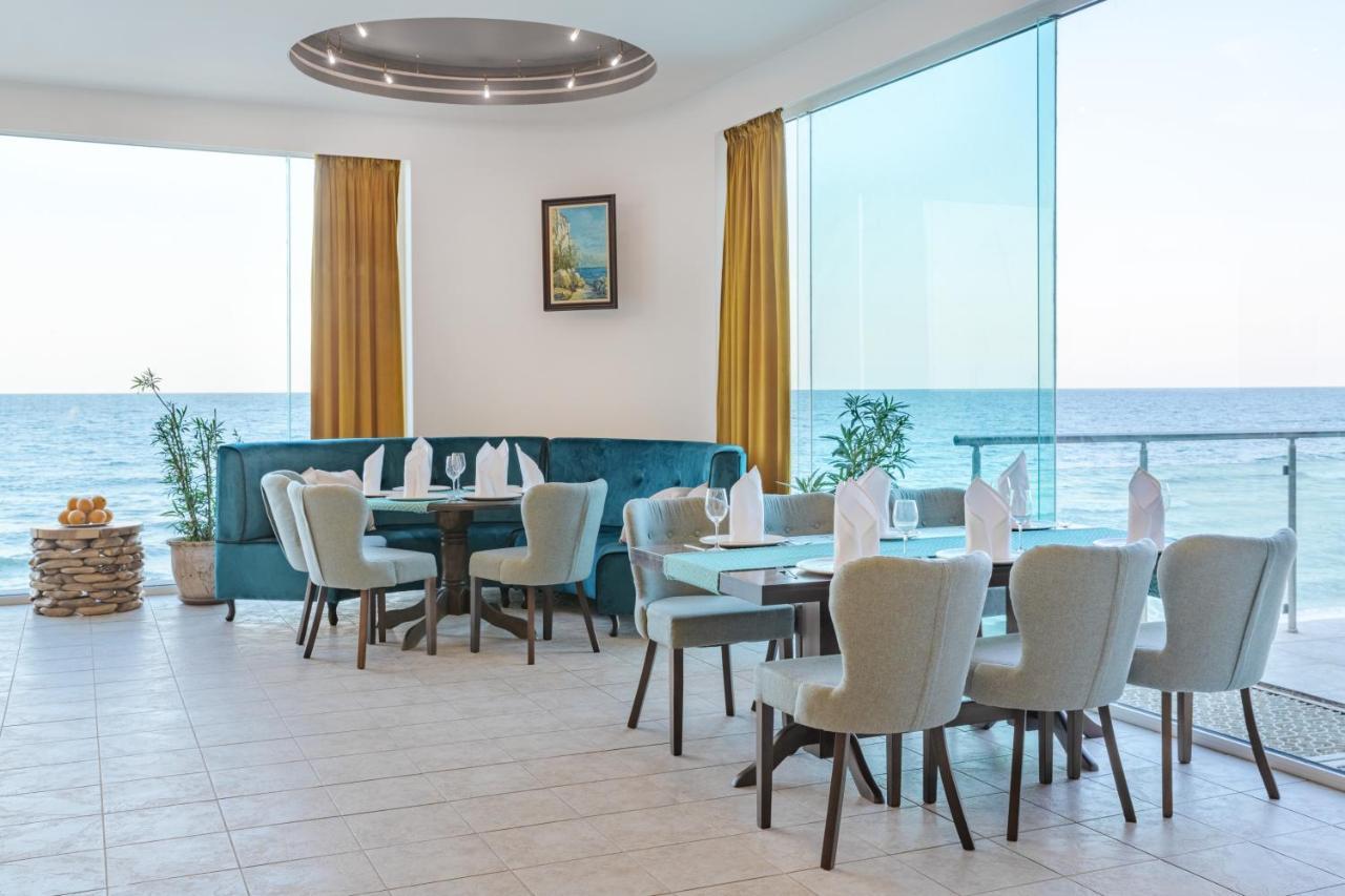 Marina Hotel, Sunny Day ヴァルナ エクステリア 写真