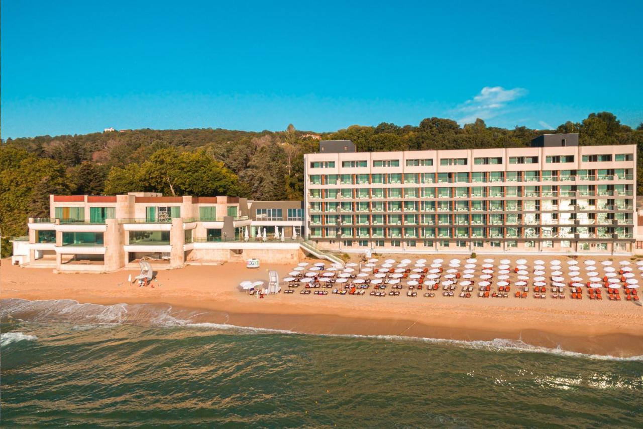 Marina Hotel, Sunny Day ヴァルナ エクステリア 写真
